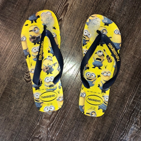 havaianas minions flip flops